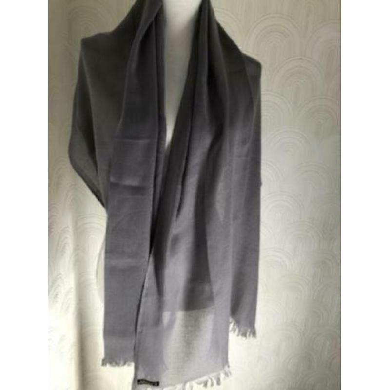 Sjaal met franje - 66x182 cm - ahuse - grijs