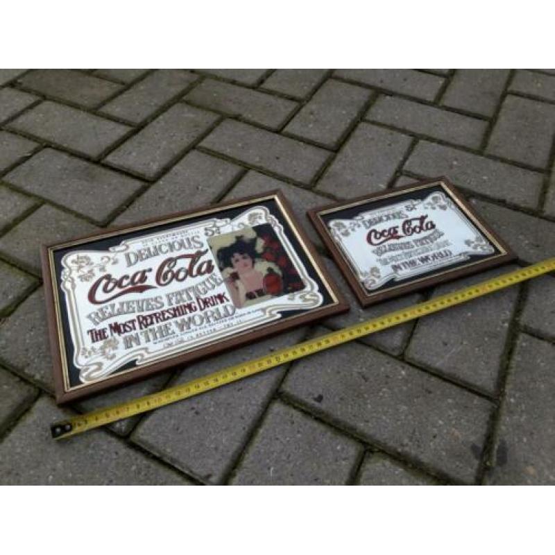 Oude spiegels Coca-Cola