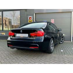 BMW 3-serie 320i High Executive M-Sport Black Edition