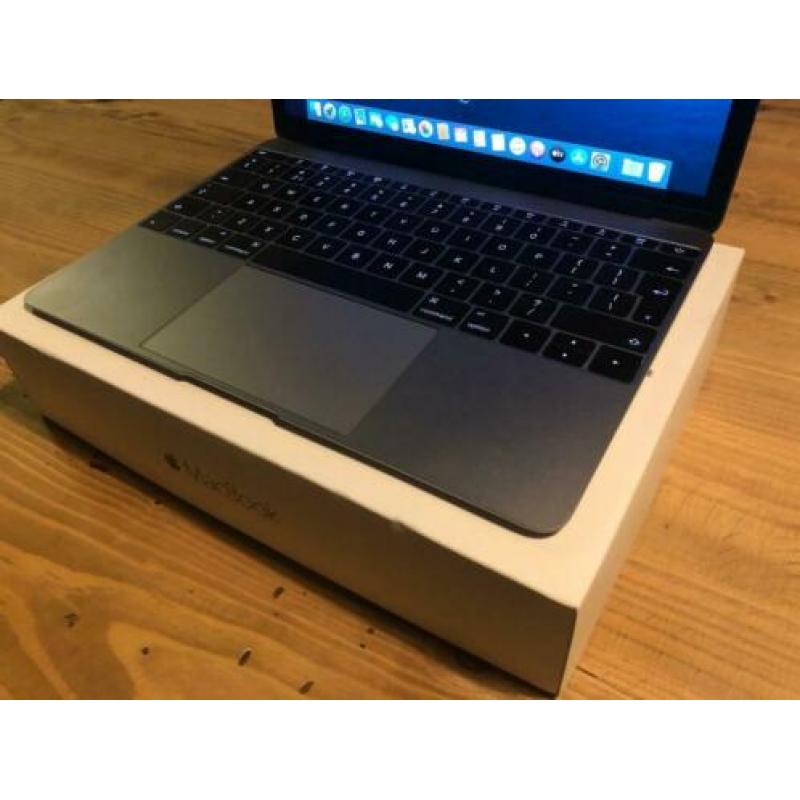 Krasvrije MacBook compleet met doos en bon