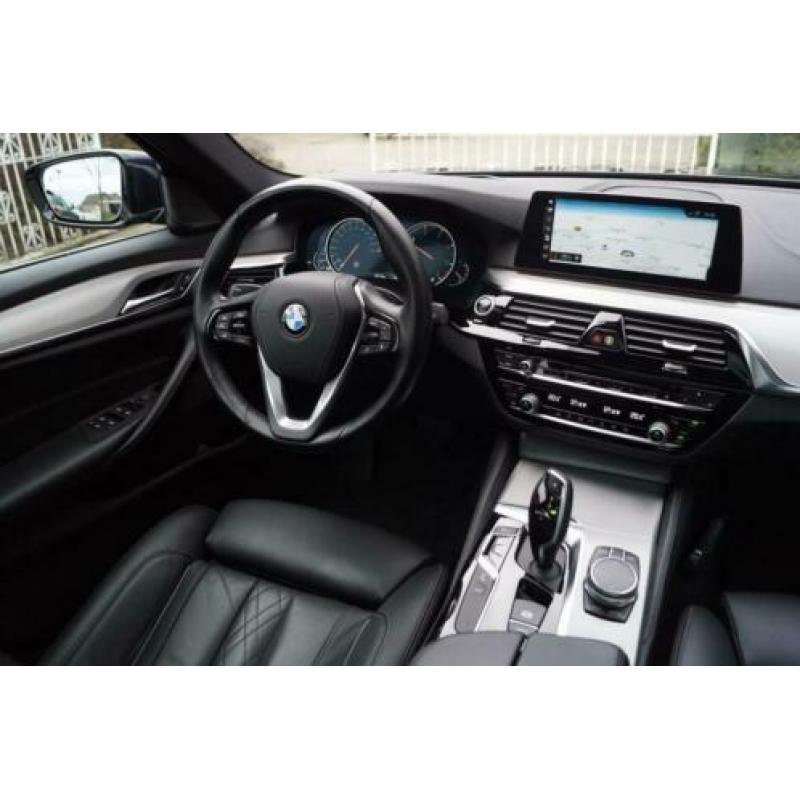 BMW 5-serie Touring 530d High Executive Autom 265 PK Panodak