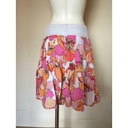 Vrolijke rok met oranje en roze bloemen maat 38