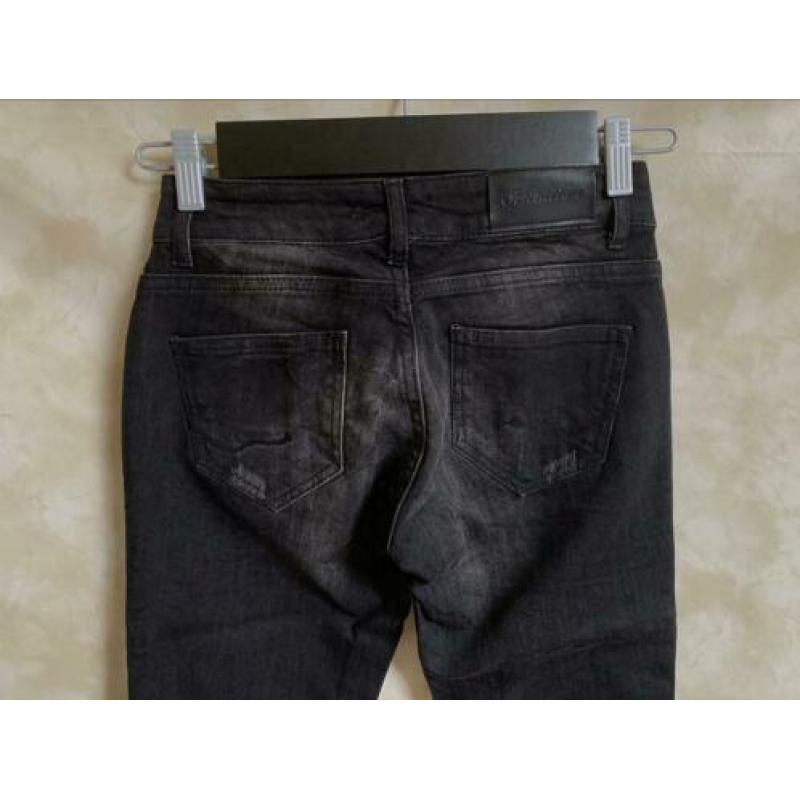 Gave nieuwe zwarte Sensation jeans (Maat 26/32)