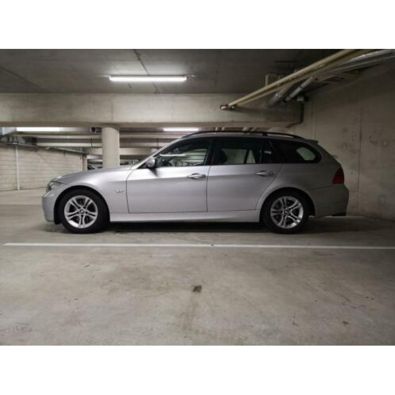 BMW 3-Serie 320D Touring Pano/Leer/Carpass/Trekhaak