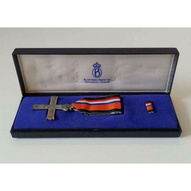 Zilver Verzetsherdenkingskruis WO2 Verzetskruis medaille