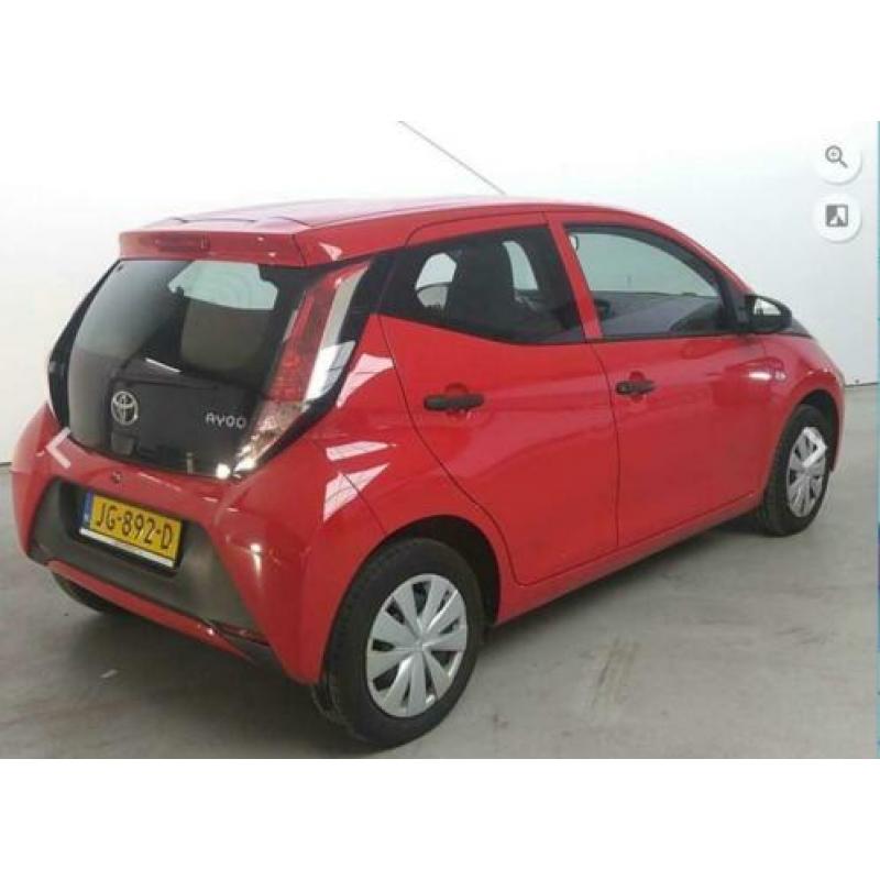 Toyota Aygo 1.0 VVT-i x / *5-DEURS* / AIRBAGS / ABS / LED