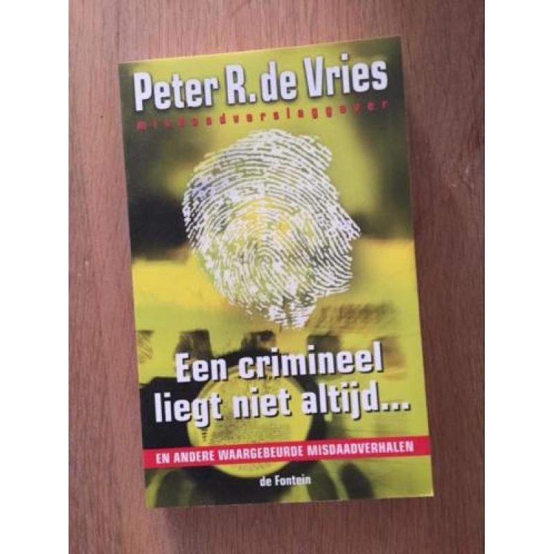 4 x Peter R. de Vries boeken