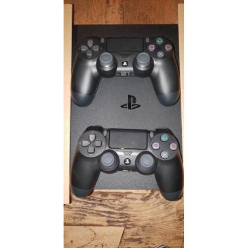 PlayStation 4 slim console 1TB zwart